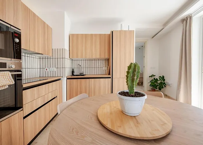 1bed Close To Balluta Bay